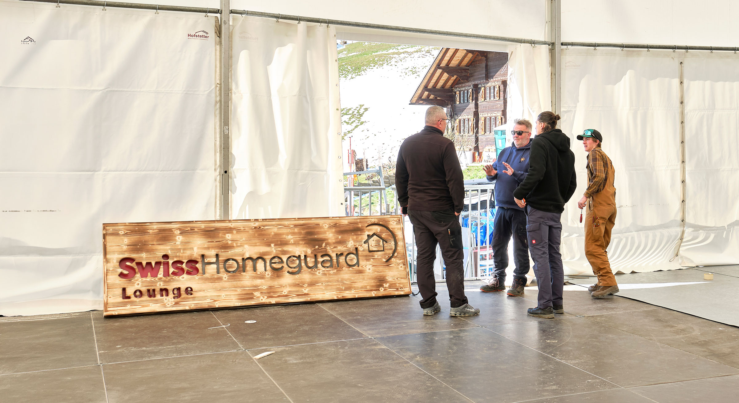 Eventkoordinator bei der Arbeit – Steiner Projects koordiniert Events in der ganzen Schweiz